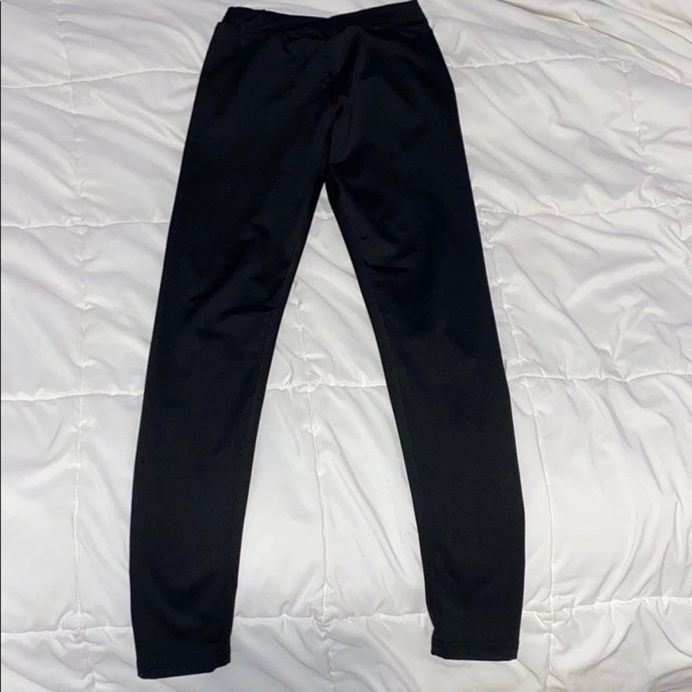 black leggings